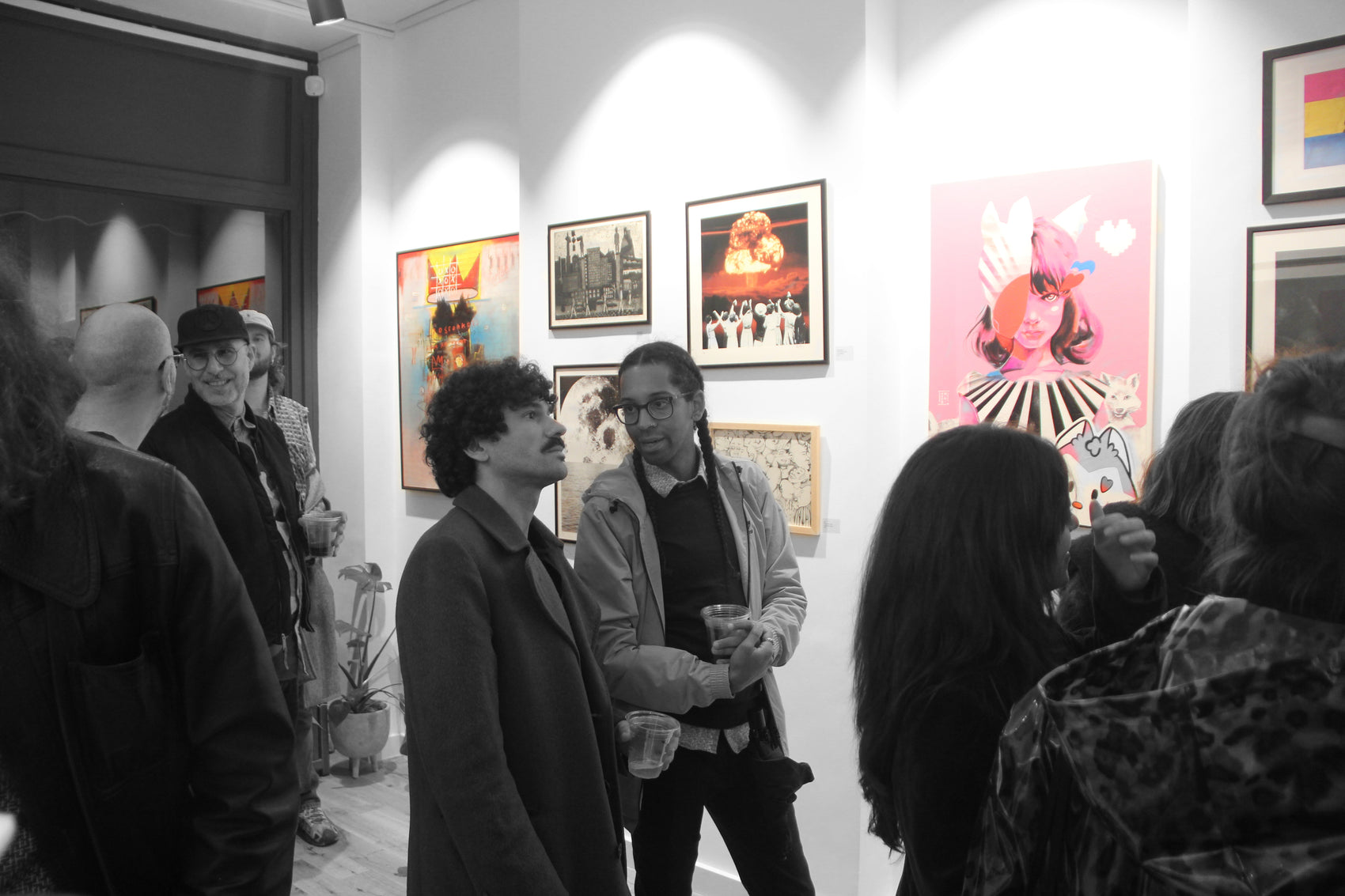 Hire gallery space in Hackney get custom frame discount